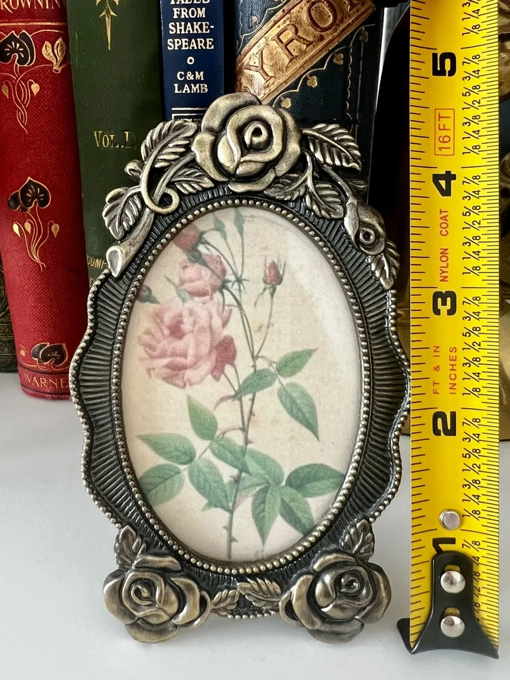 Ornate Rose Motif Oval Picture Frame - Antique Brass Tone